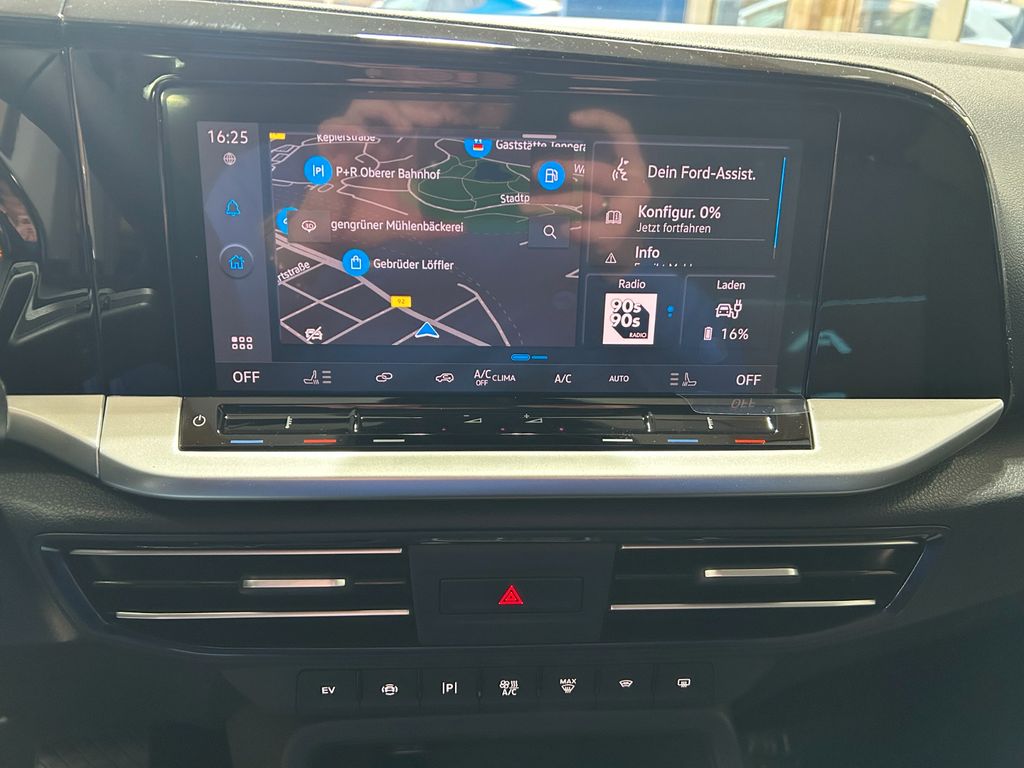 Ford Grand Tourneo 2025