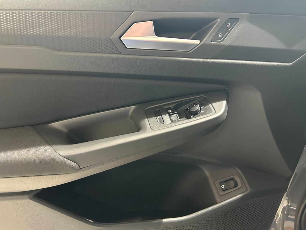 Ford Grand Tourneo 2025