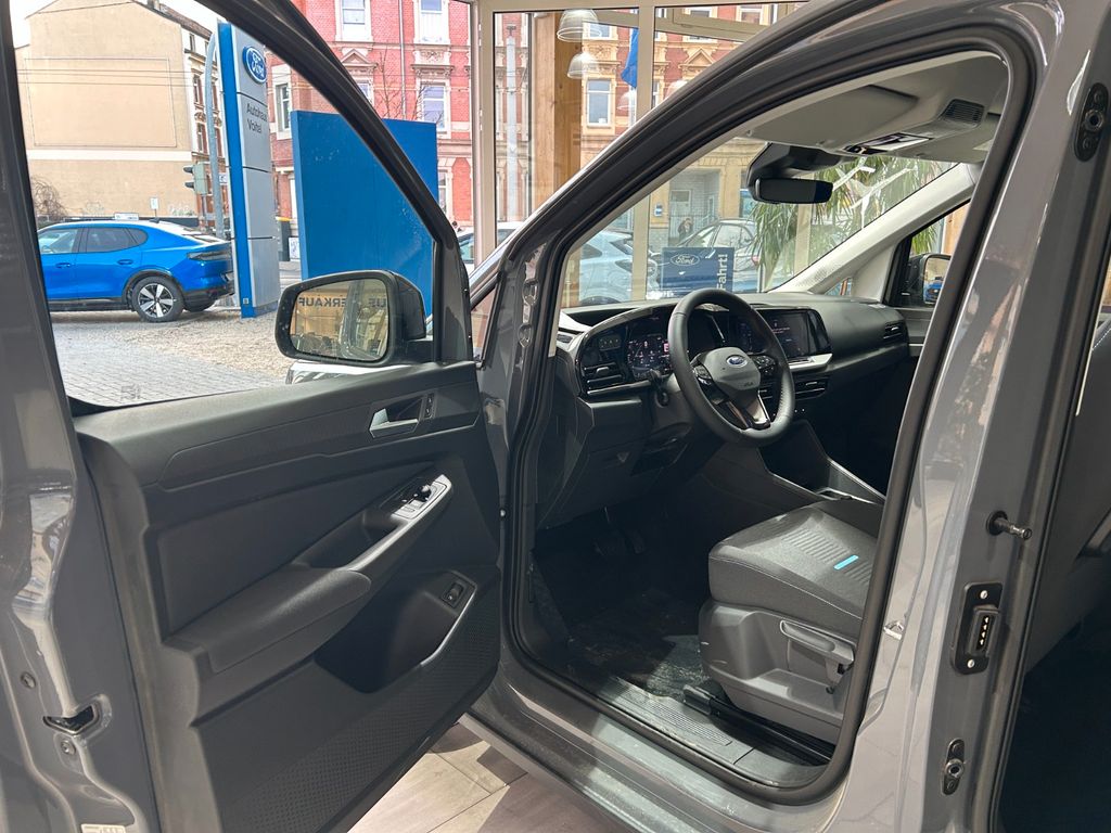 Ford Grand Tourneo 2025