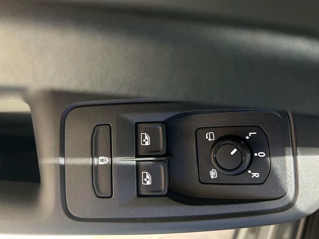 Ford Grand Tourneo 2025