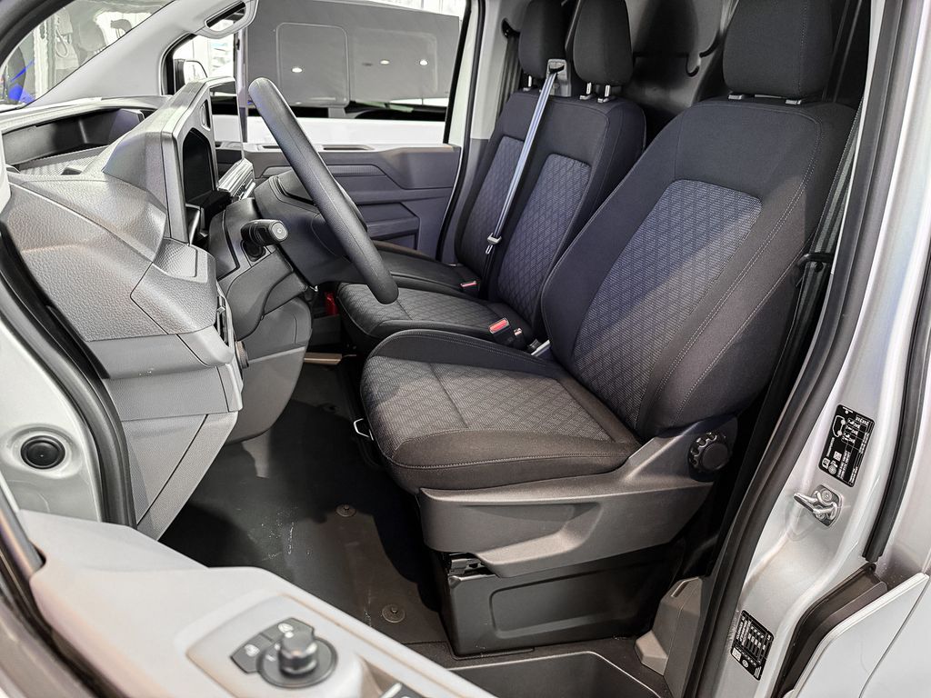 Volkswagen T7 Transporter