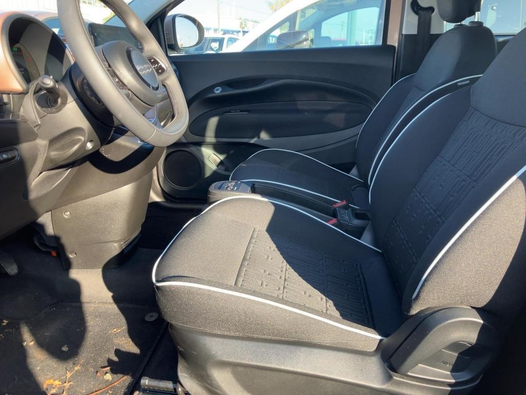 Fiat 500e 2023
