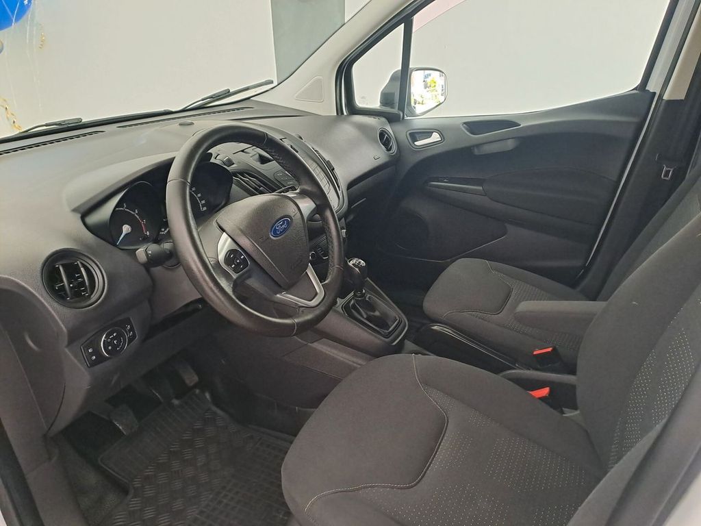Ford Transit Courier 2019