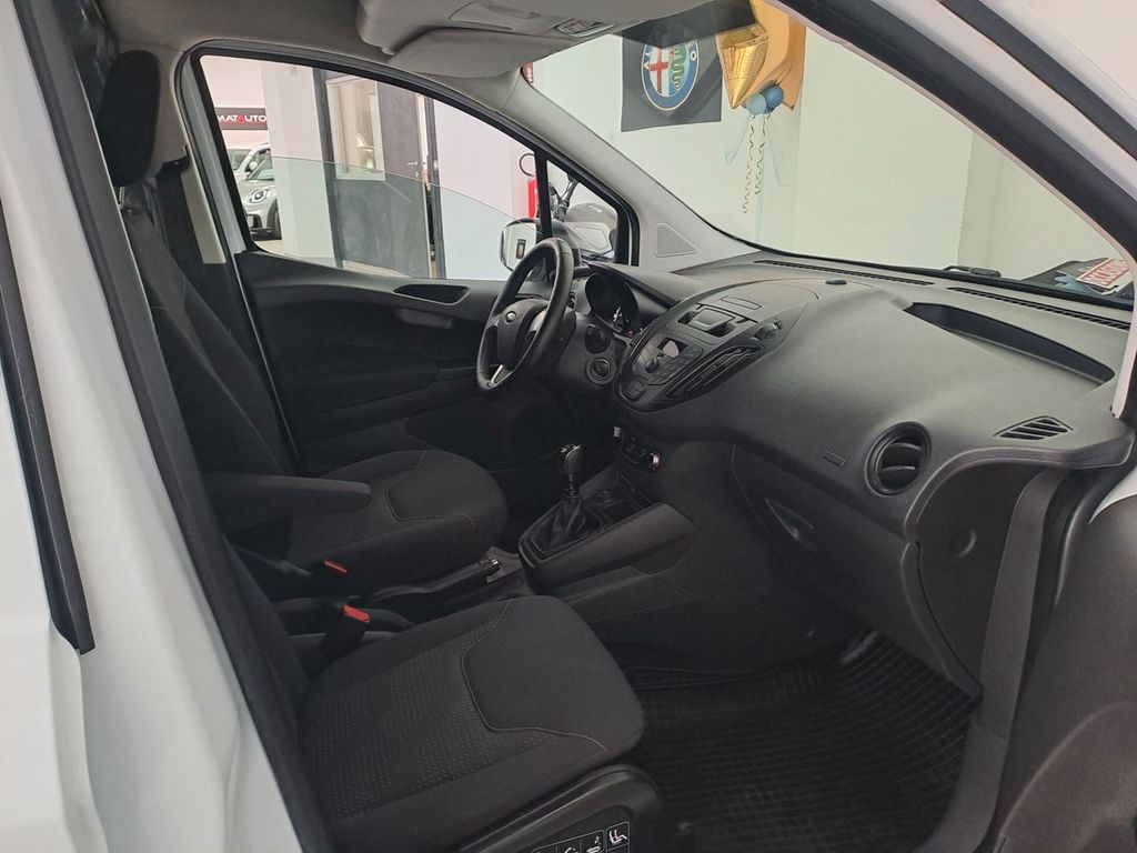 Ford Transit Courier 2019