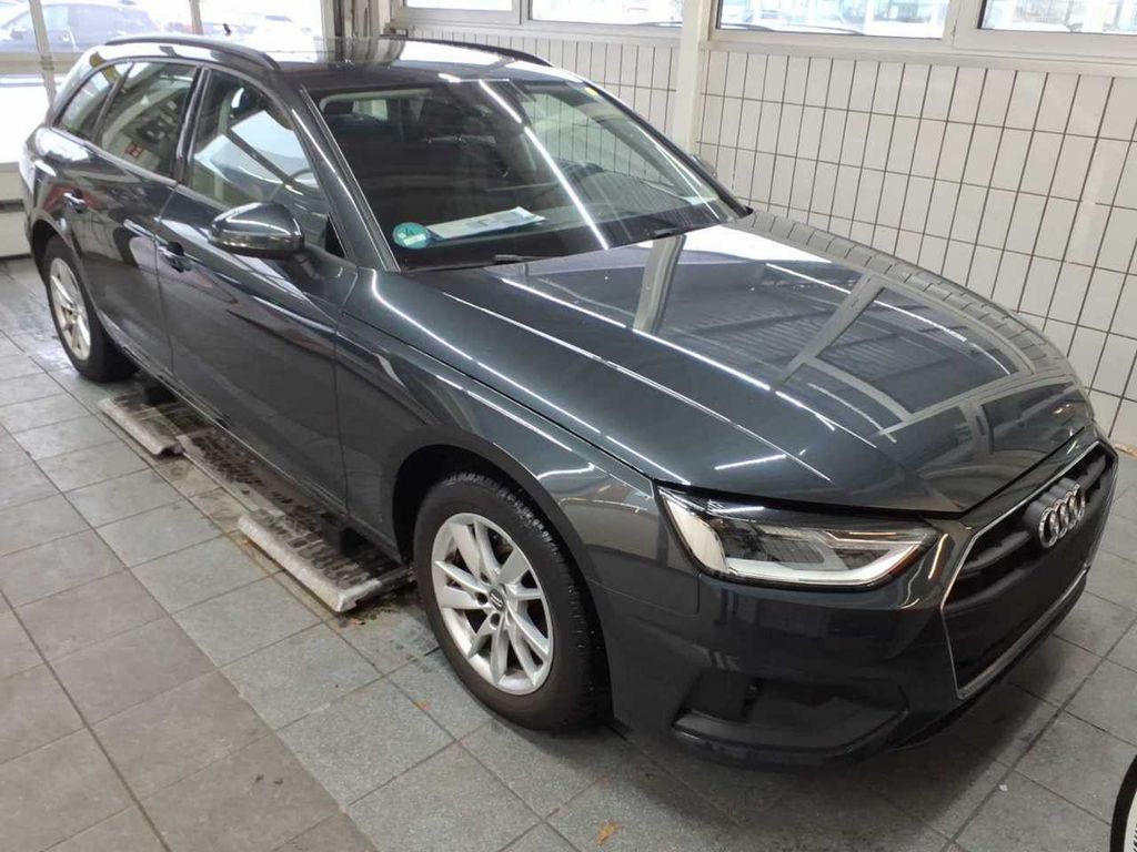 Audi A4 2022
