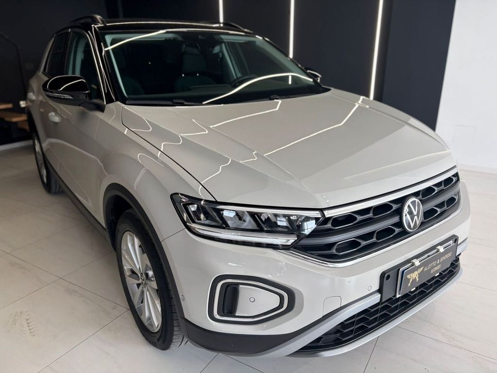 Volkswagen T-Roc 2023