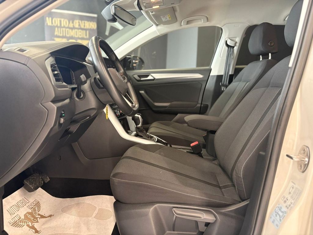 Volkswagen T-Roc 2023