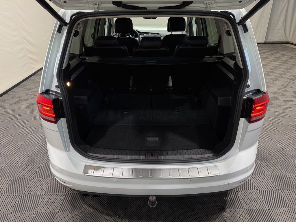 Volkswagen Touran 2025