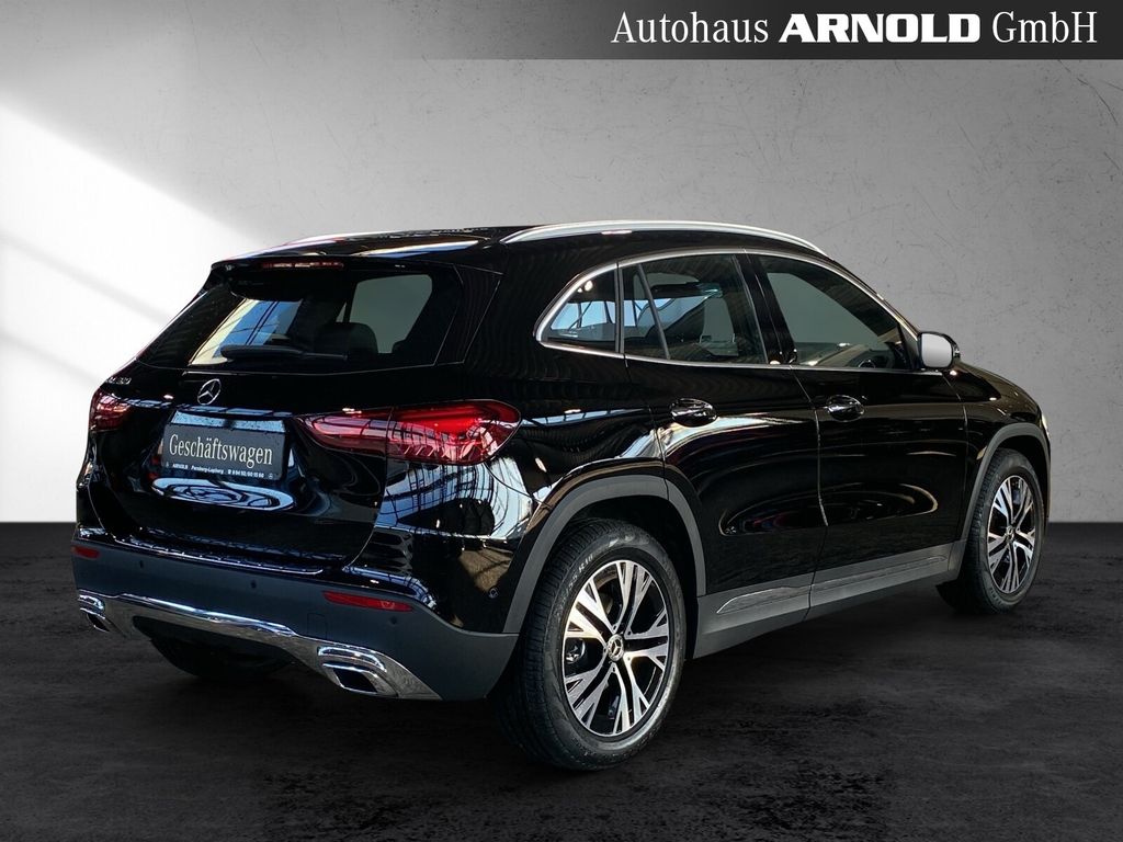 Mercedes-Benz GLA 180 2025
