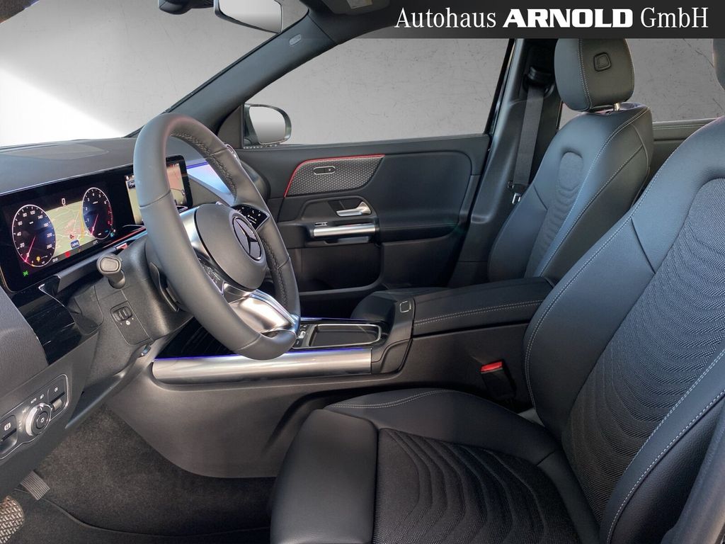 Mercedes-Benz GLA 180 2025