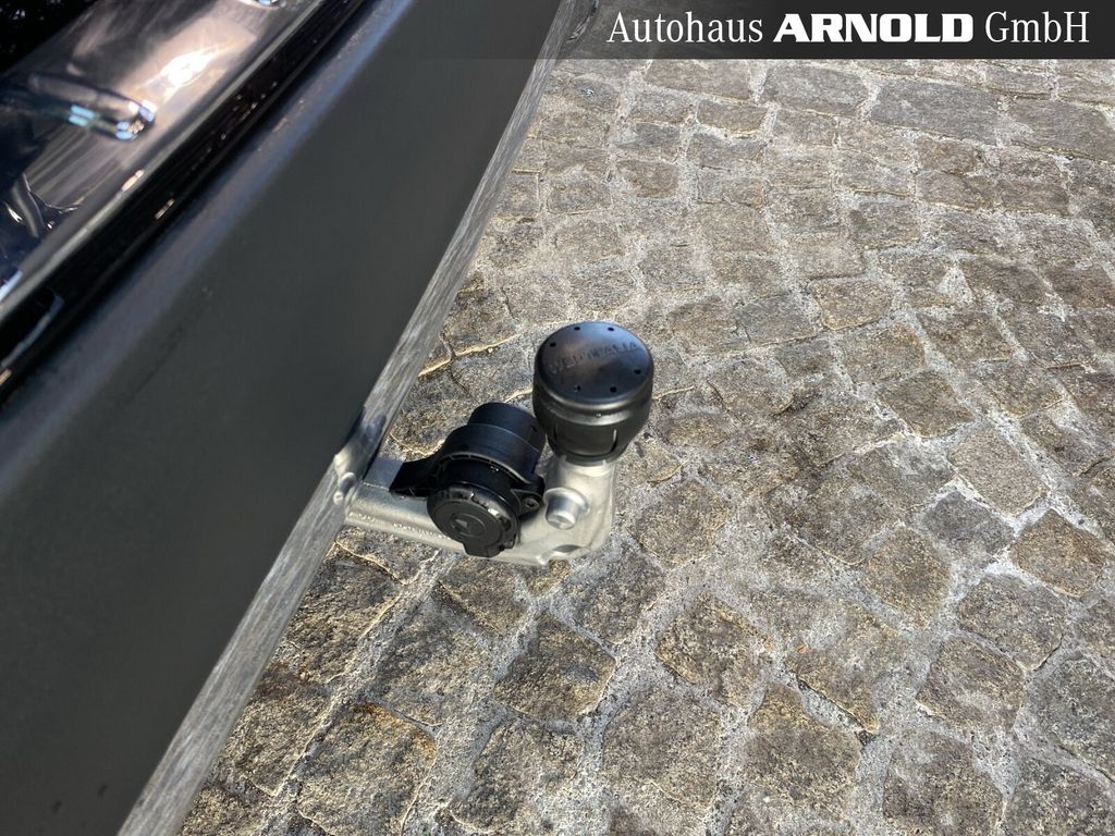 Mercedes-Benz GLA 180 2025