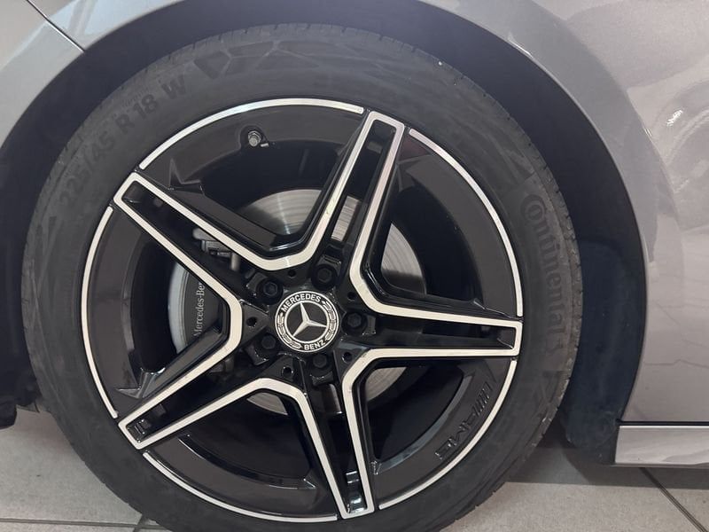 Mercedes-Benz A 180 2023