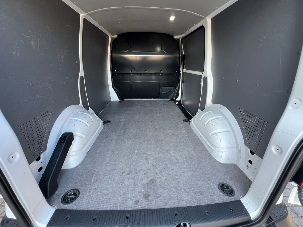 Volkswagen T6 Transporter 2024