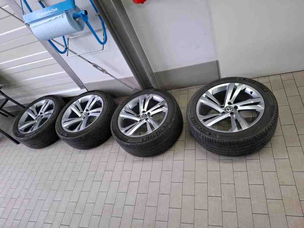 Volkswagen Tiguan 2021