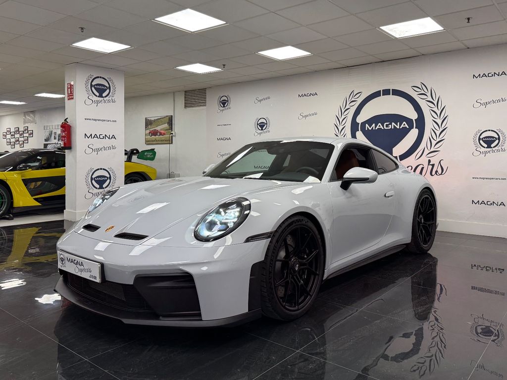 Porsche 911 2025