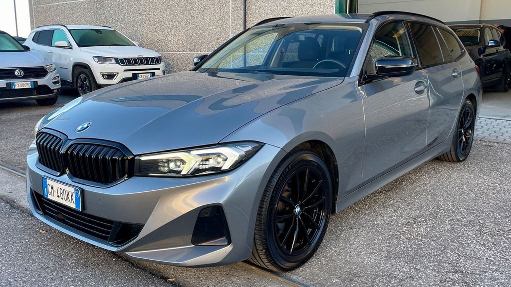 BMW 318 2022