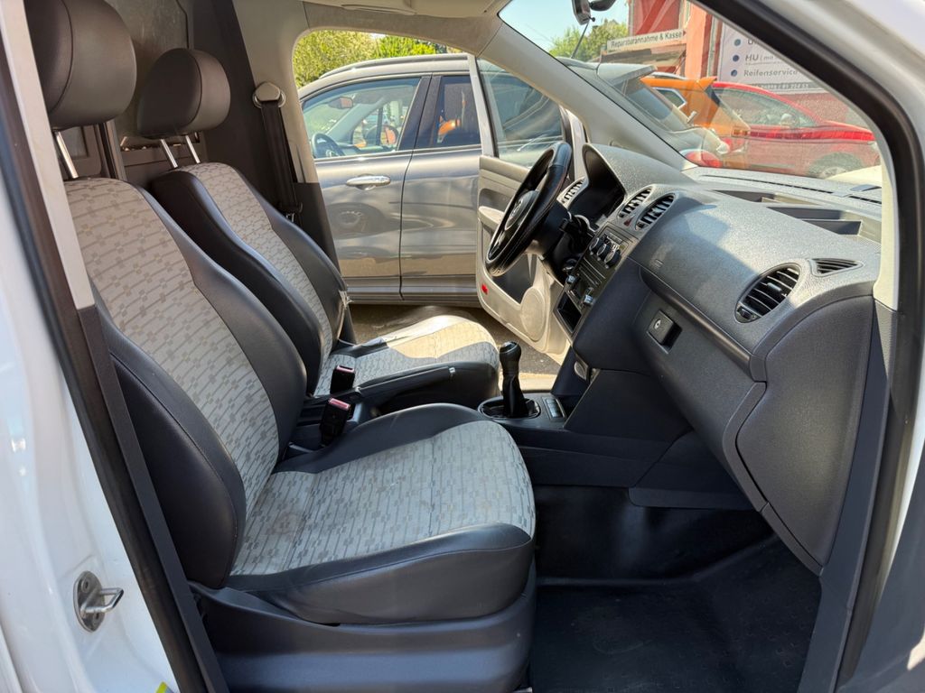 Volkswagen Caddy 2012