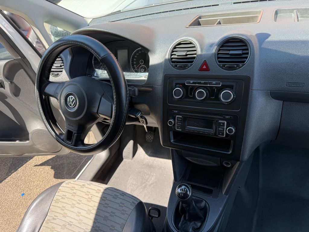 Volkswagen Caddy 2012