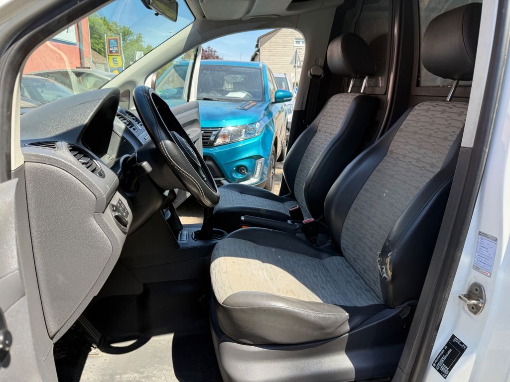 Volkswagen Caddy 2012