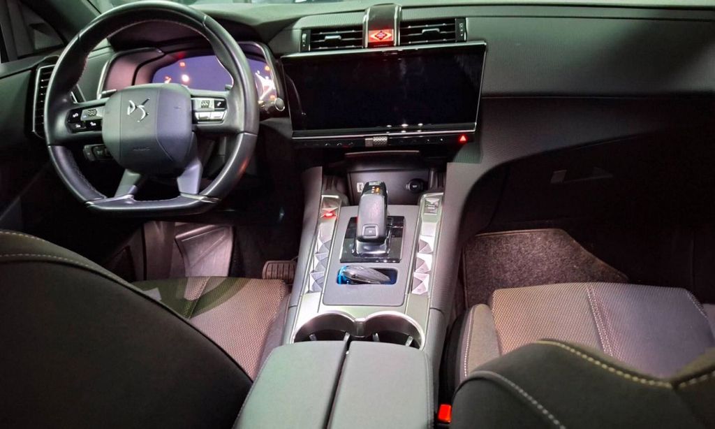 DS Automobiles DS7 (Crossback) 2023