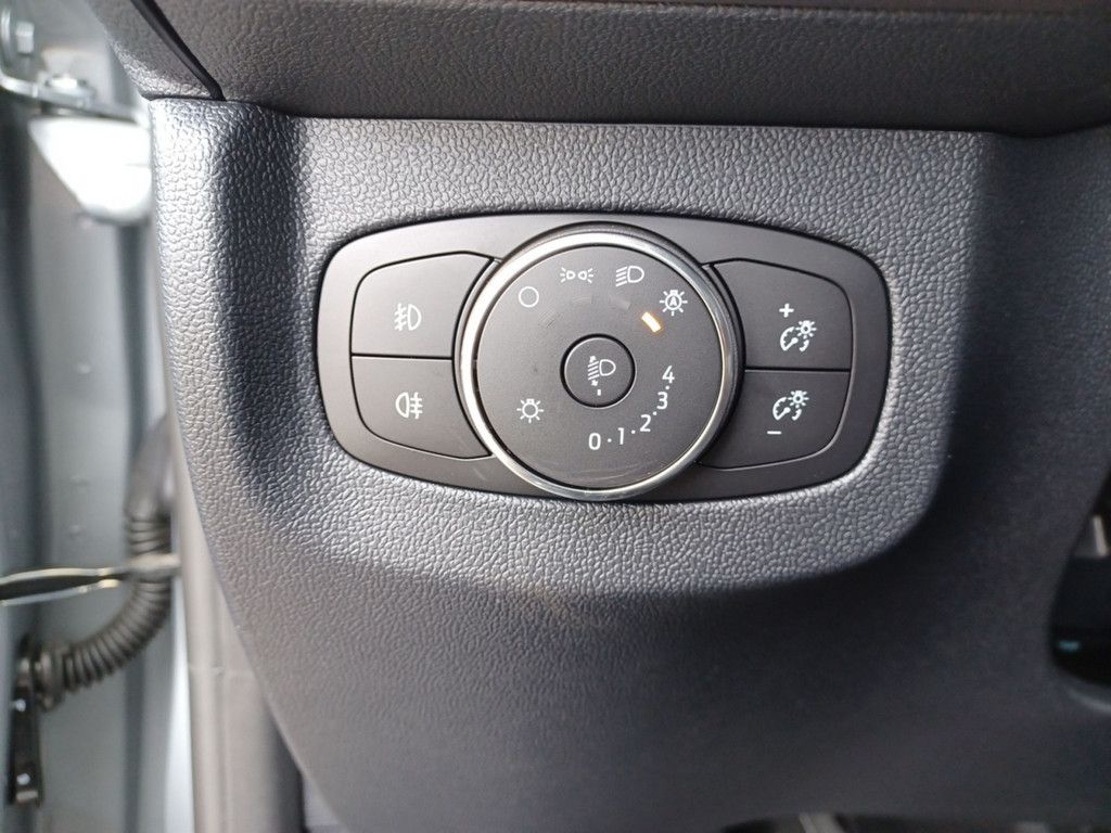 Ford Transit Courier 2025