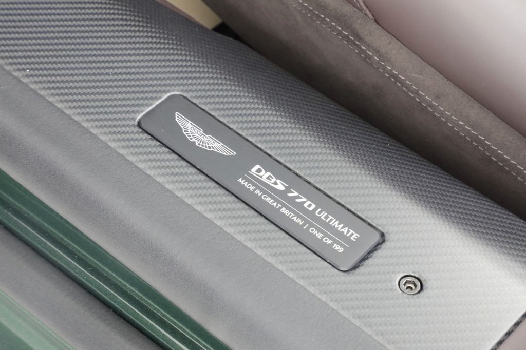 Aston Martin DBS 2023