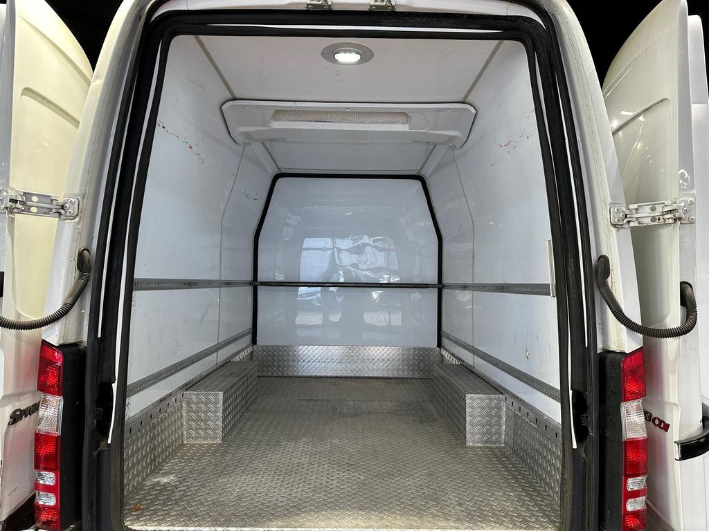 Mercedes-Benz Sprinter 2013