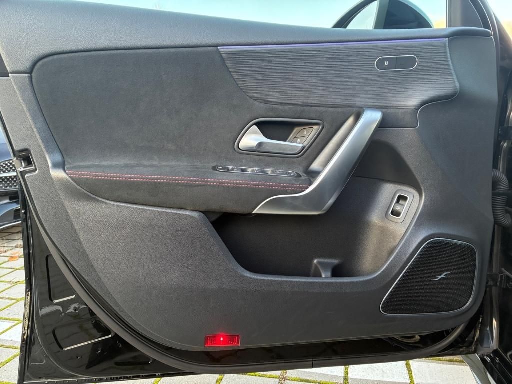 Mercedes-Benz A 180 2024