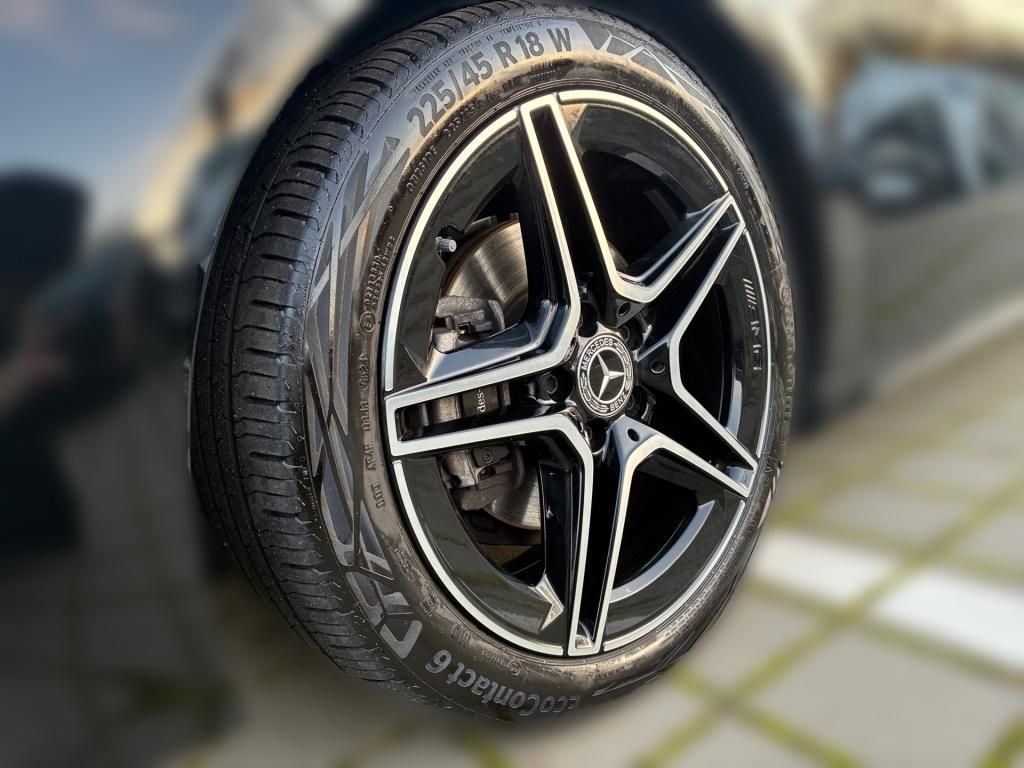 Mercedes-Benz A 180 2024