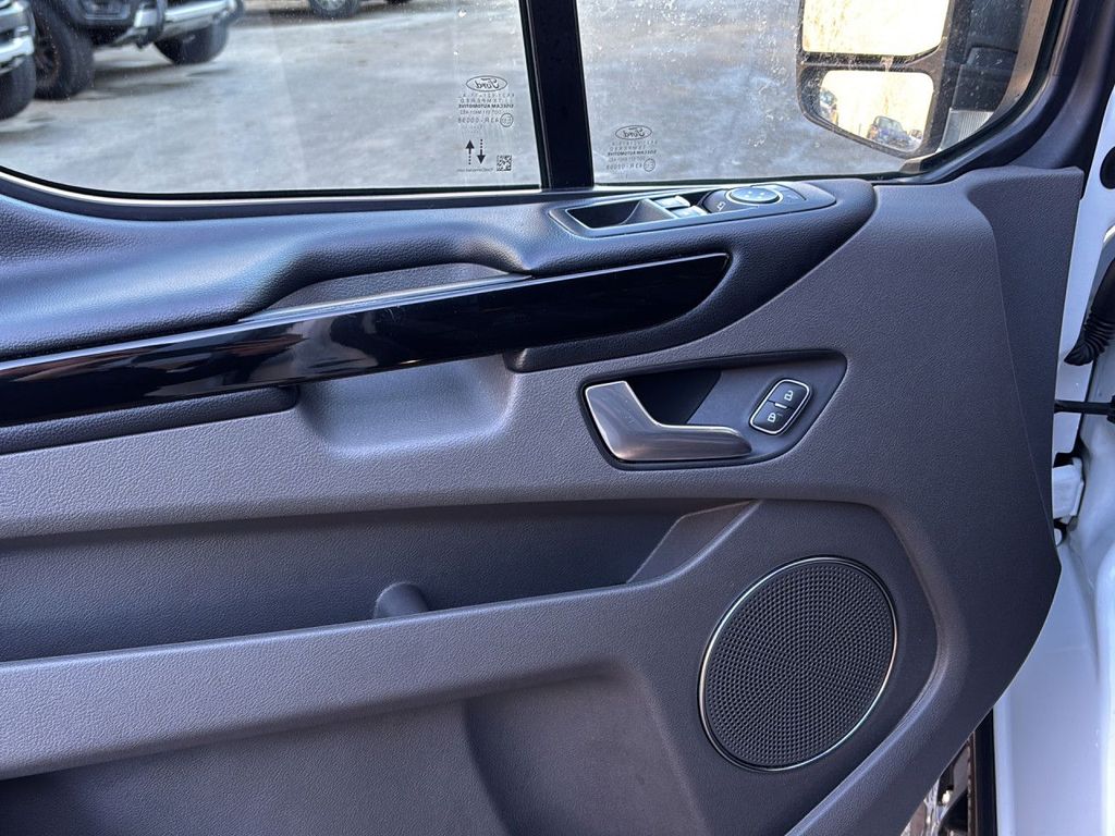 Ford Tourneo Custom 2021