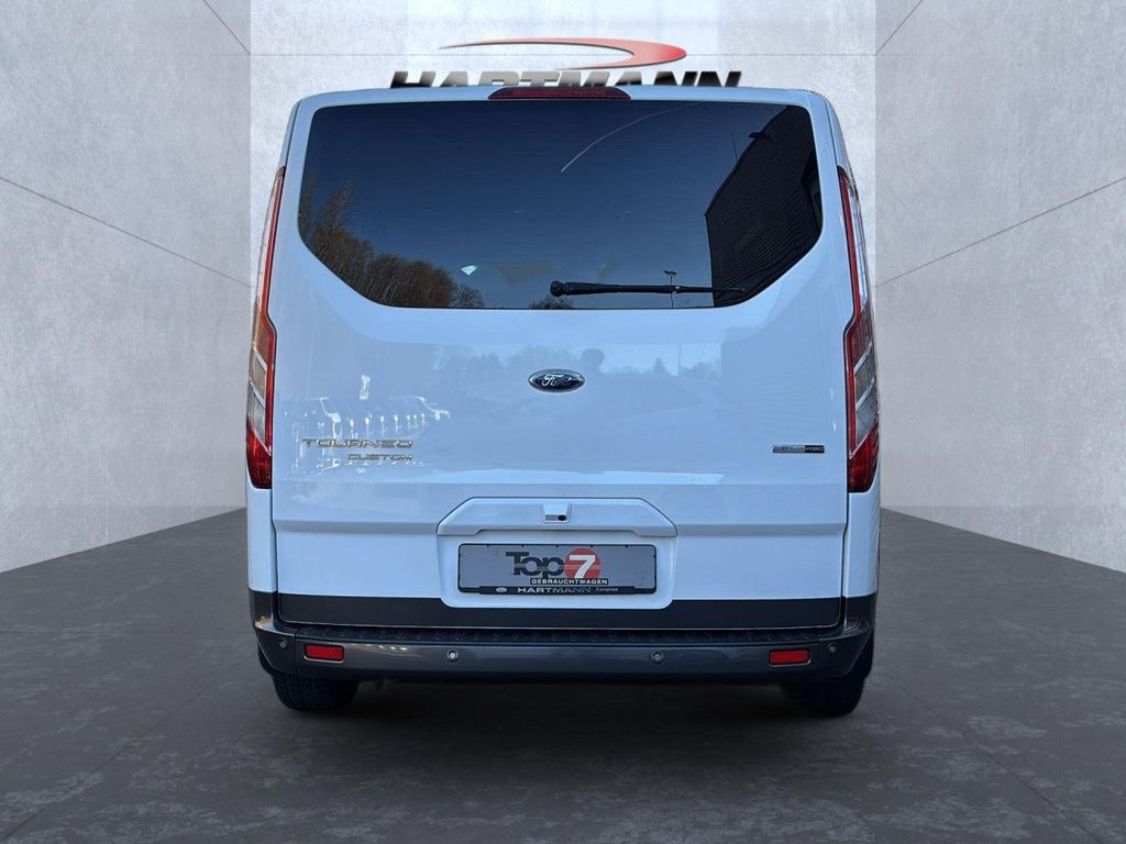 Ford Tourneo Custom 2021
