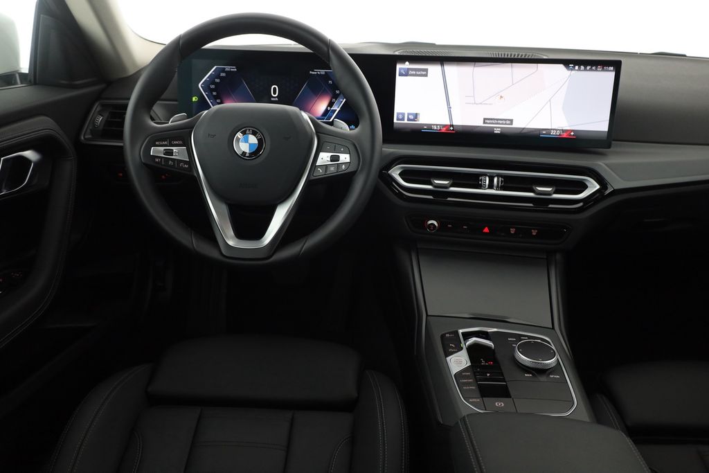 BMW 218 2024