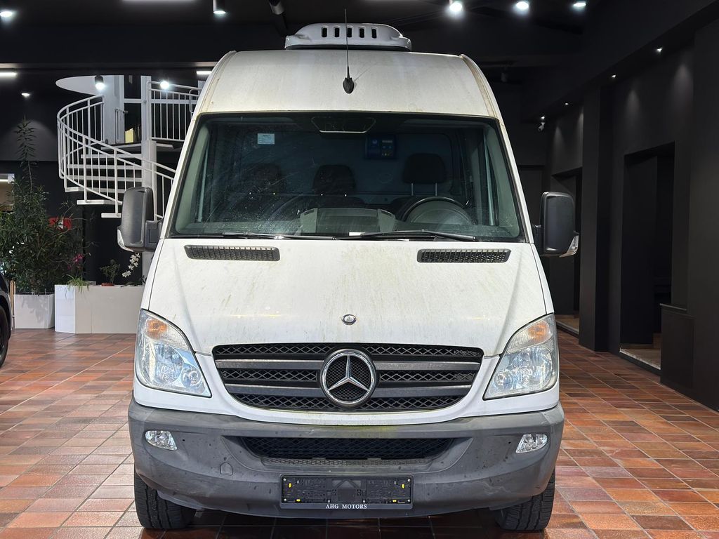 Mercedes-Benz Sprinter 2013