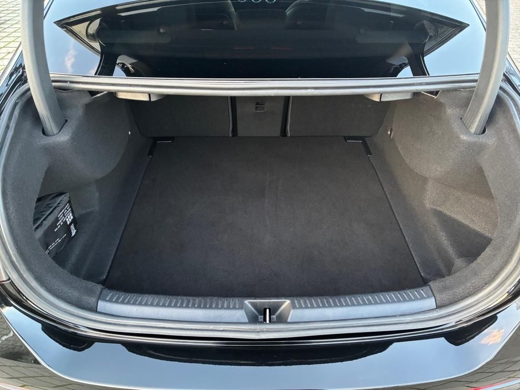 Mercedes-Benz A 180 2024