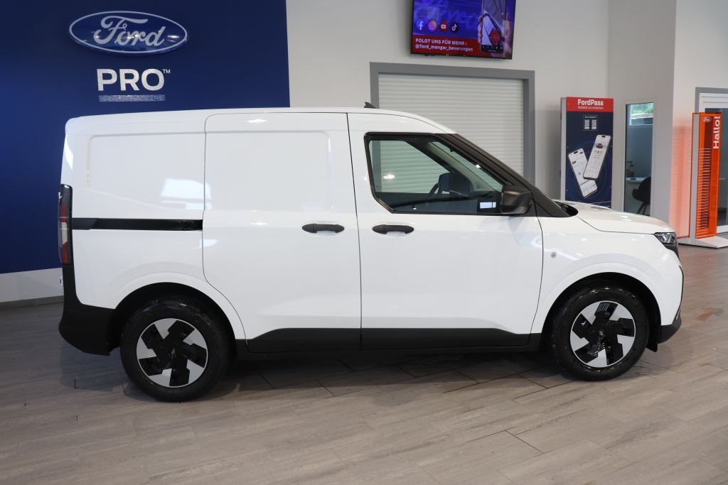 Ford Transit Courier 2025