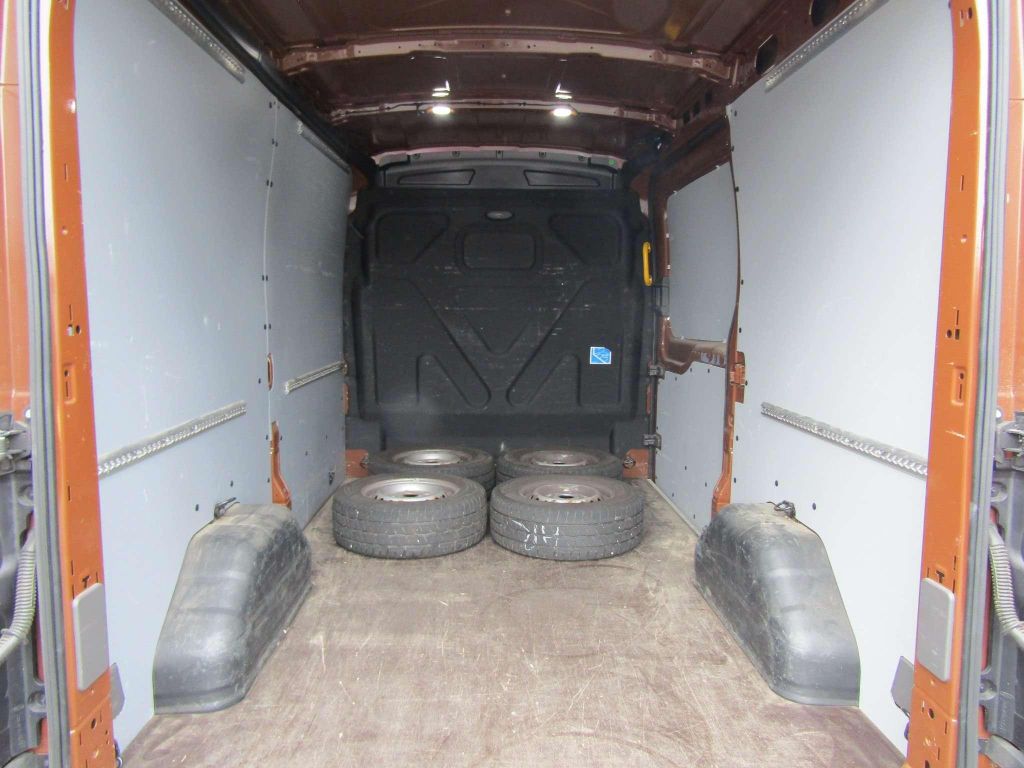 Ford Transit 2021