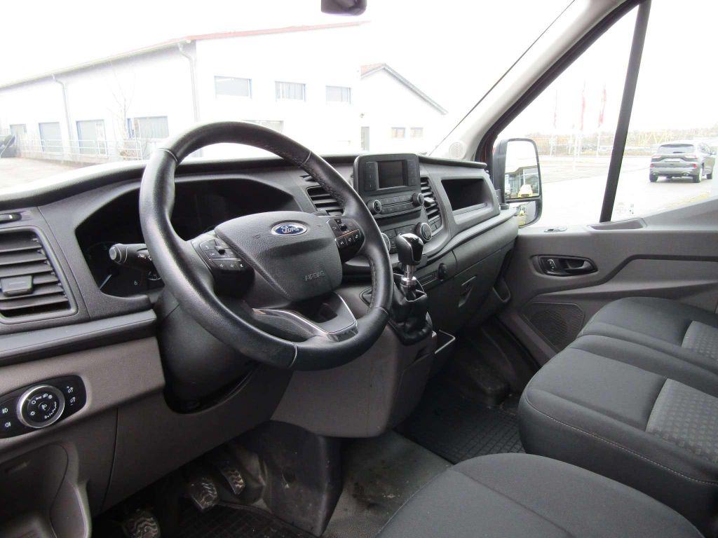 Ford Transit 2021