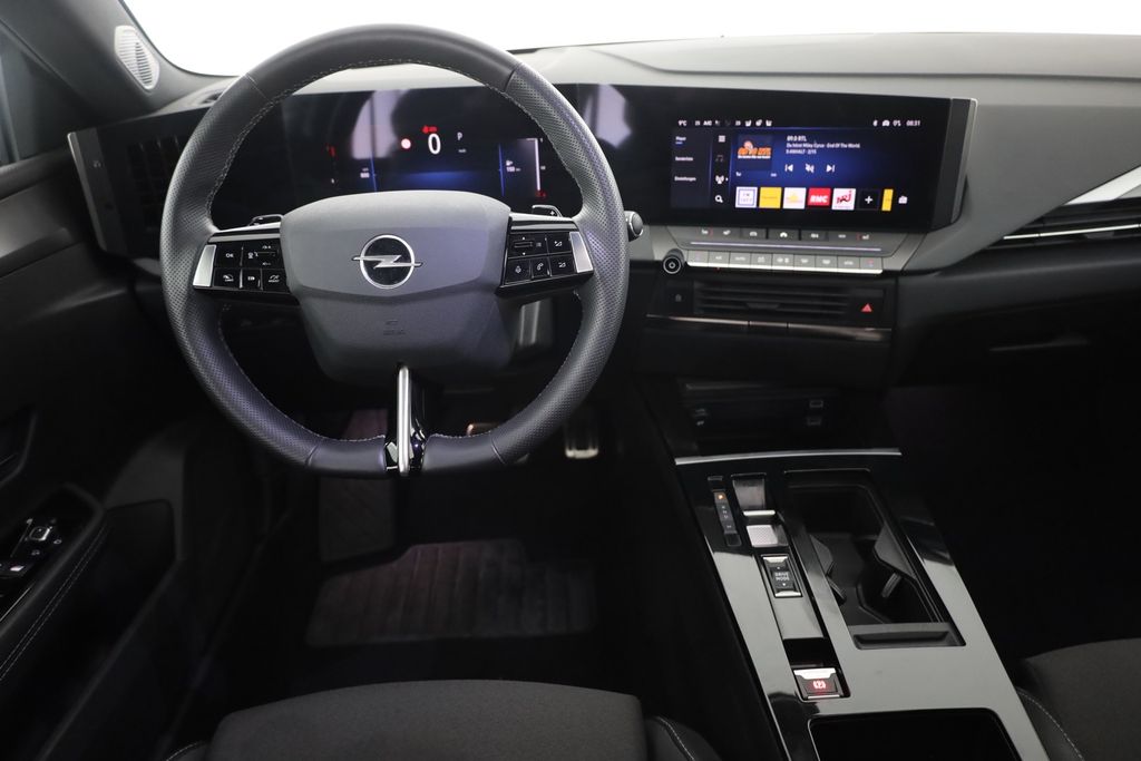 Opel Astra 2024