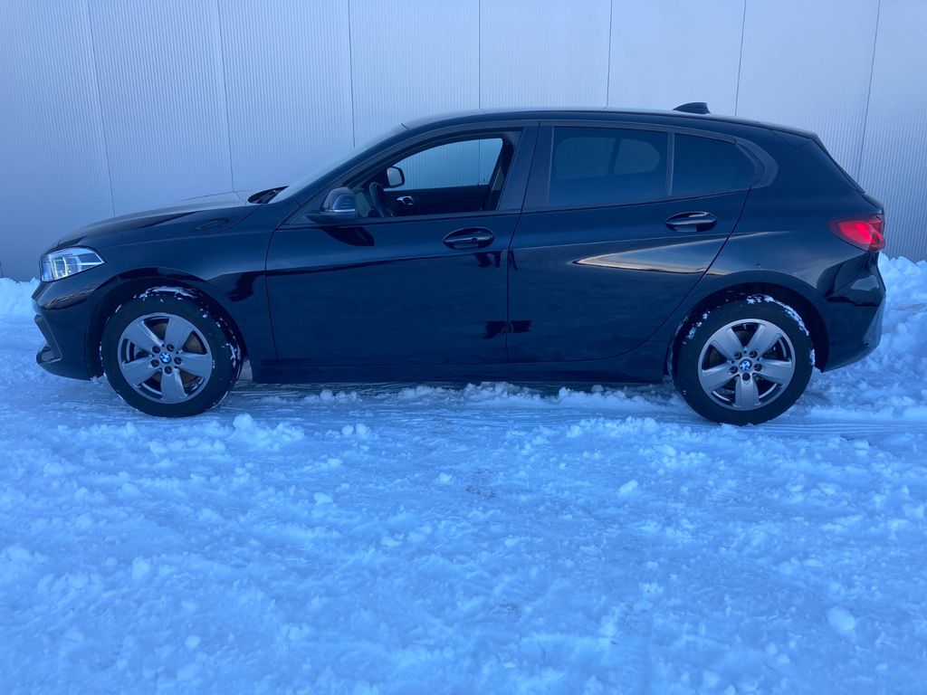 BMW 118 2023