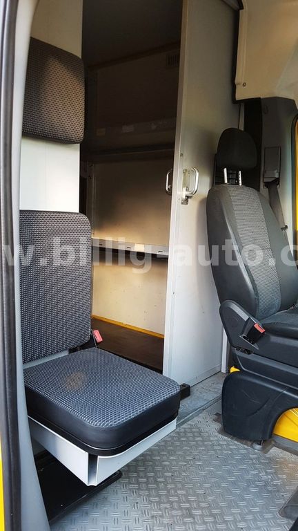 Mercedes-Benz Sprinter 2012