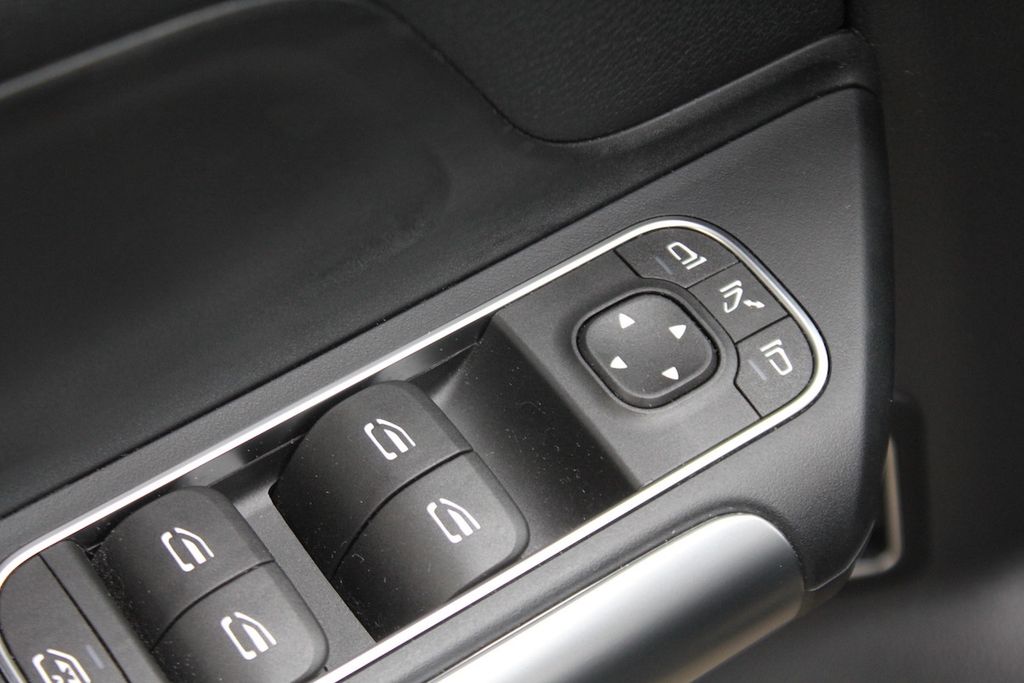 Mercedes-Benz B 180 2024