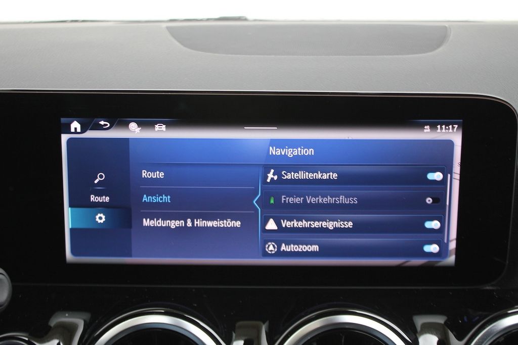 Mercedes-Benz B 180 2024