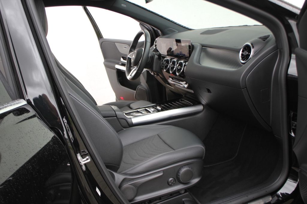 Mercedes-Benz B 180 2024