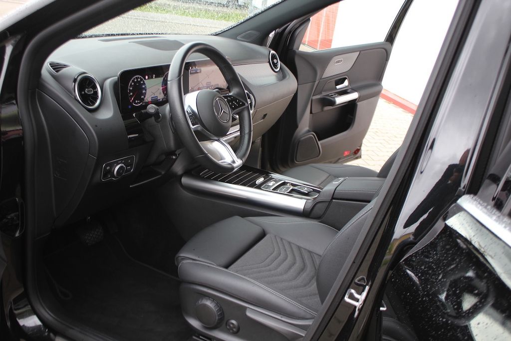 Mercedes-Benz B 180 2024