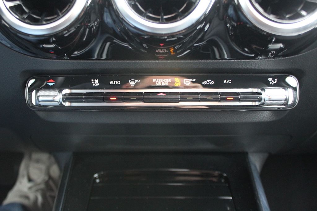 Mercedes-Benz B 180 2024