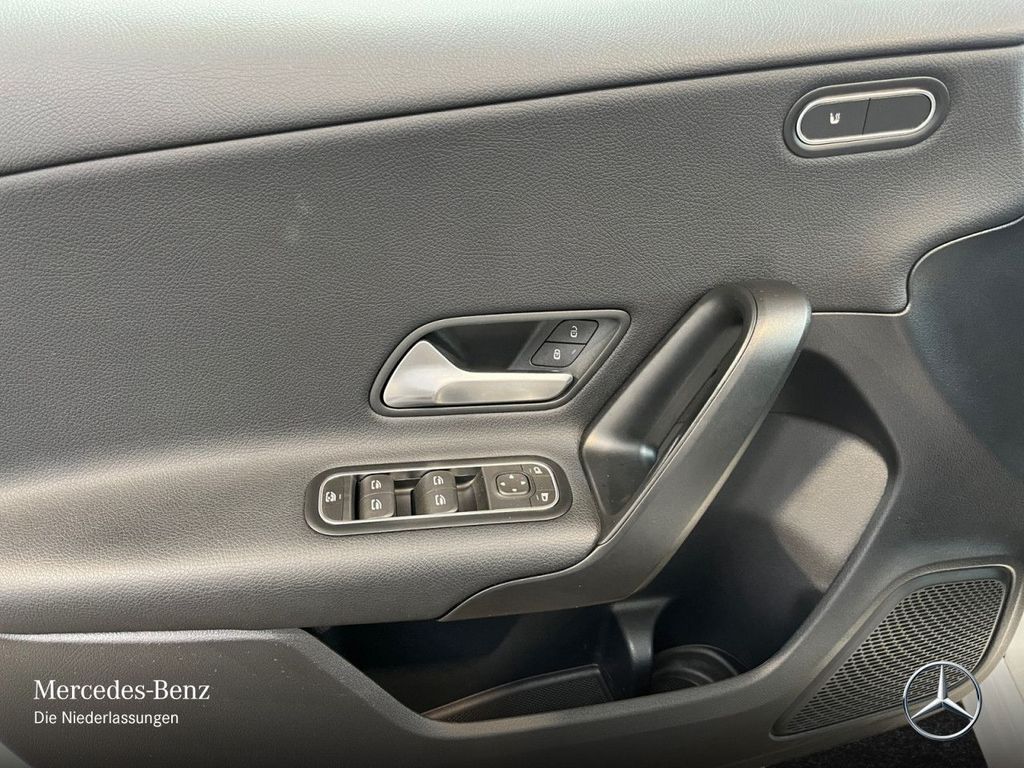 Mercedes-Benz A 180 2022