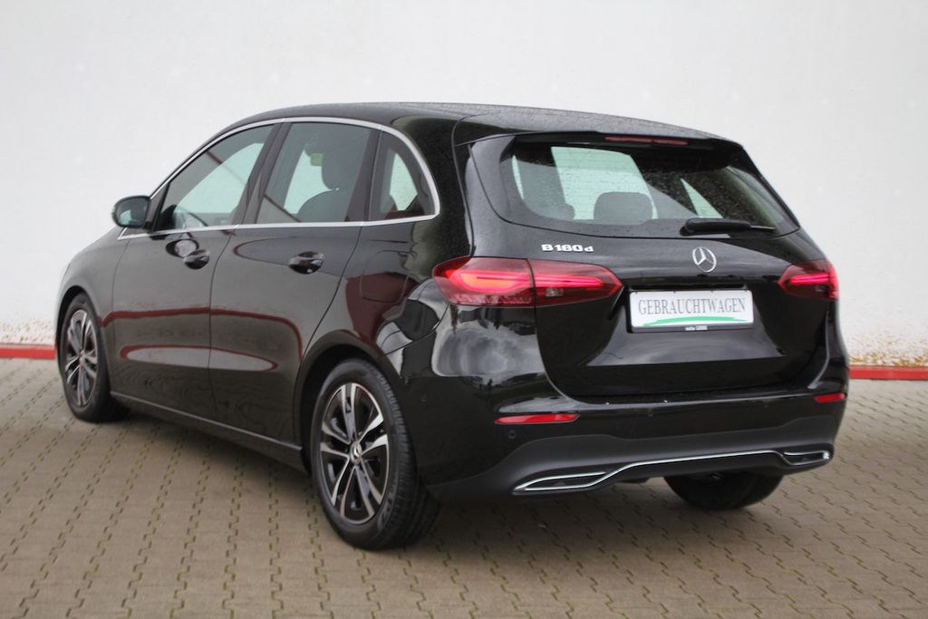 Mercedes-Benz B 180 2024