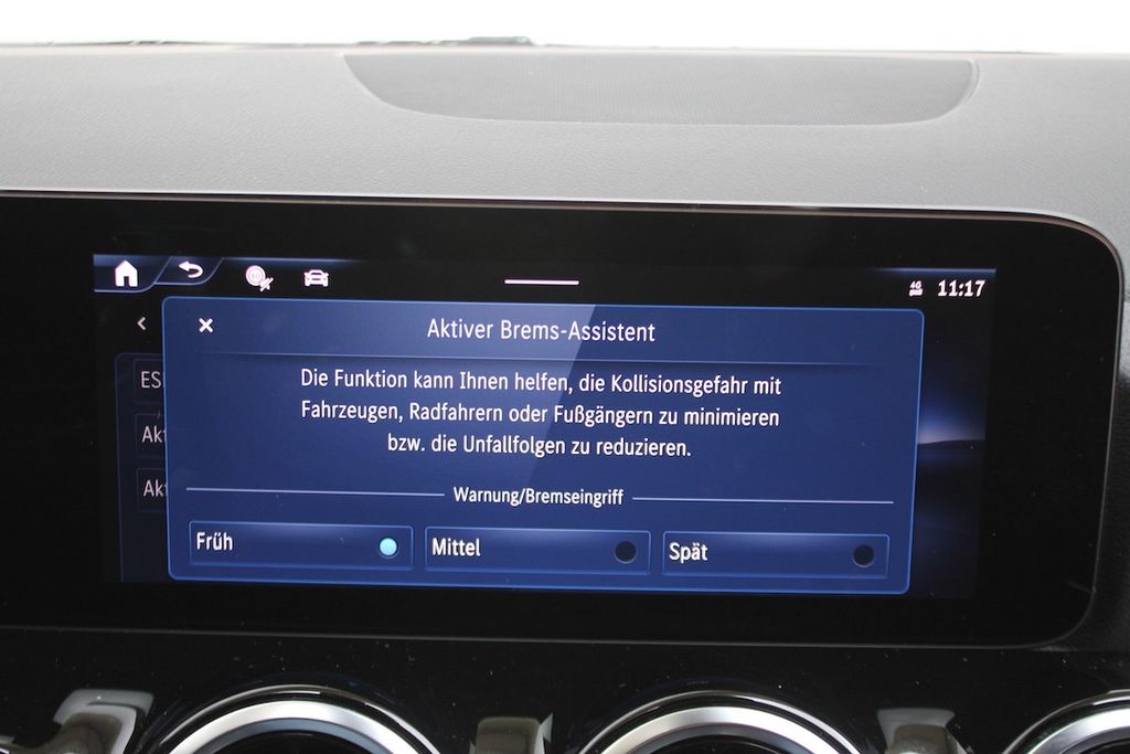 Mercedes-Benz B 180 2024