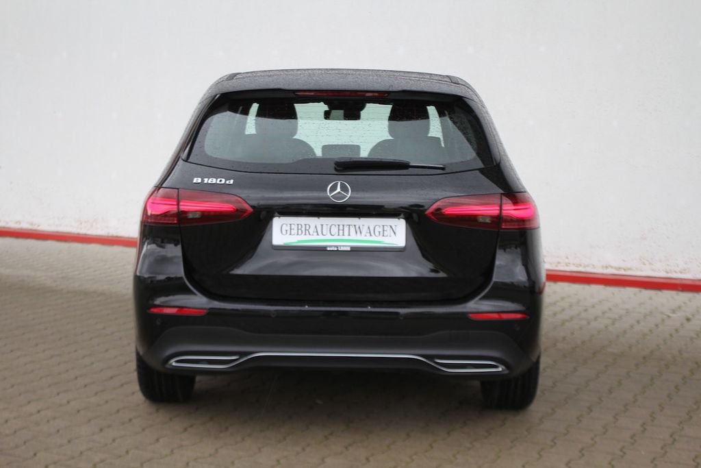 Mercedes-Benz B 180 2024