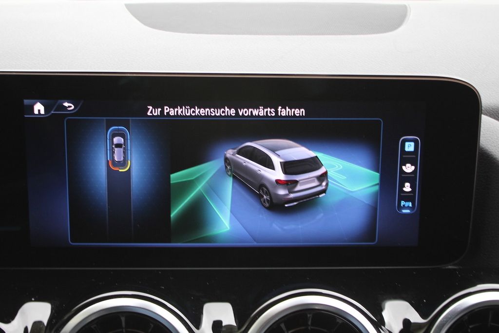 Mercedes-Benz B 180 2024